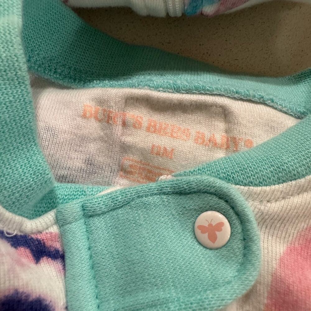 Burt's Bees Baby Colorful Planet Pajamas (Set of 2) Size 12 Months - Picture 3 of 3